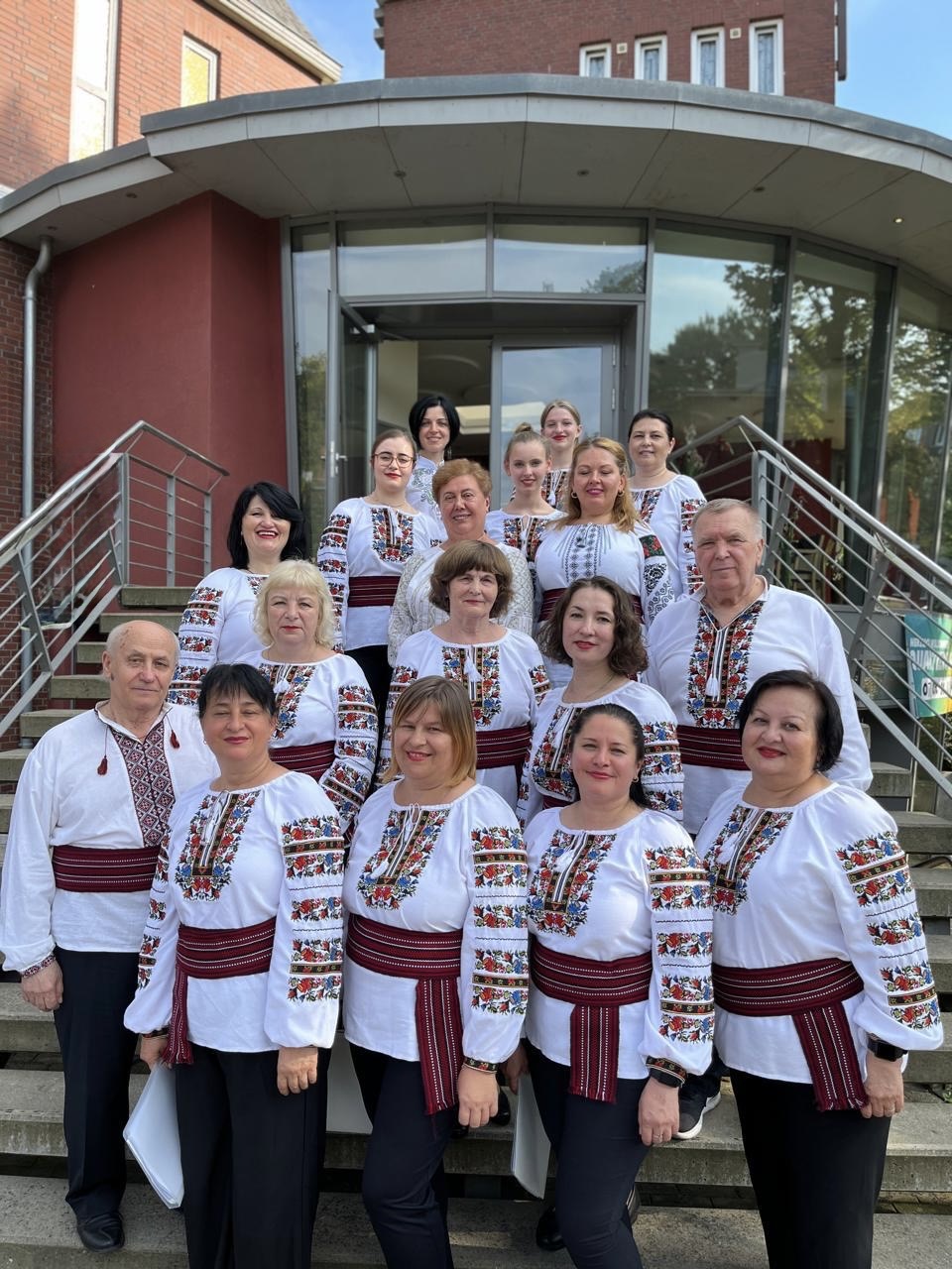 Chor Malven in traditionellen Vyshyvanky